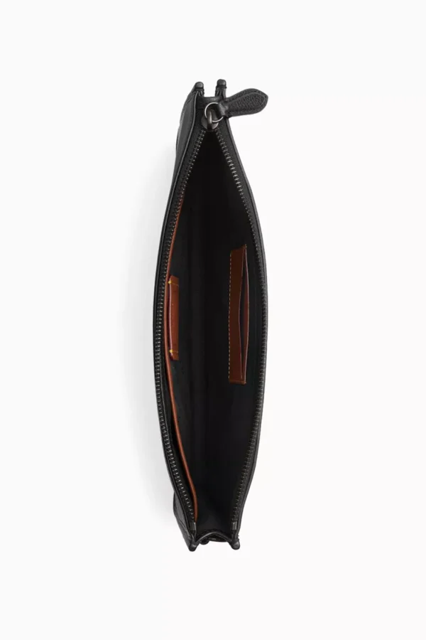 UB FASHION COACH Charter Pouch in Leather